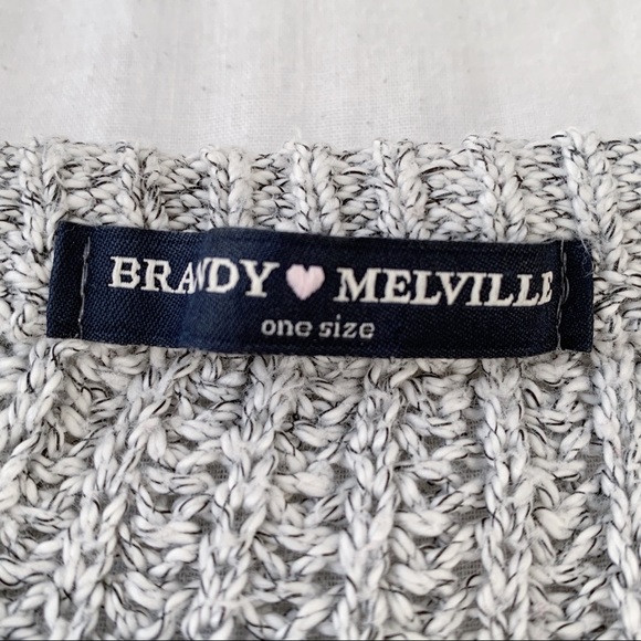 brandy melville sweater - Picture 2 of 3